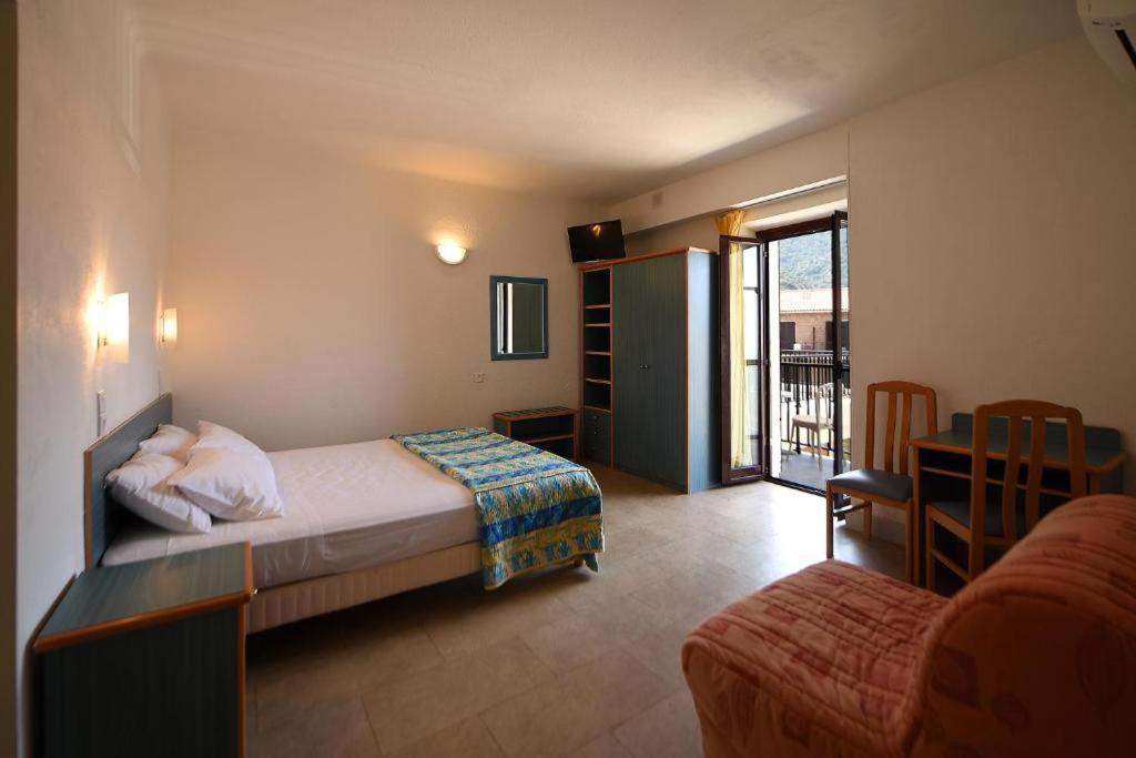 Hôtel Ideal Porto  Esterno foto